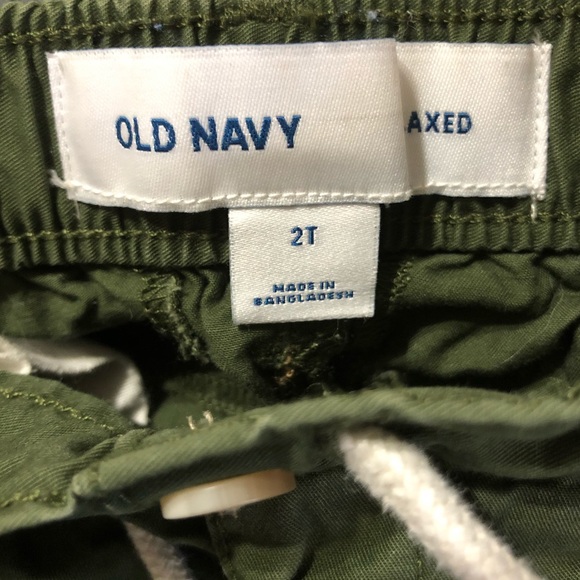 Old Navy • Green Drawstring Button-Up Khaki Pants - Picture 2 of 9